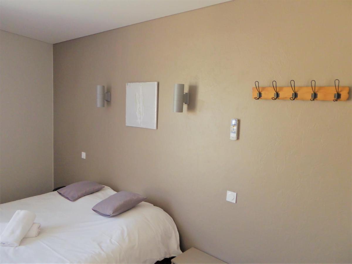 Auberge De La Paillere Lavours Eksteriør bilde
