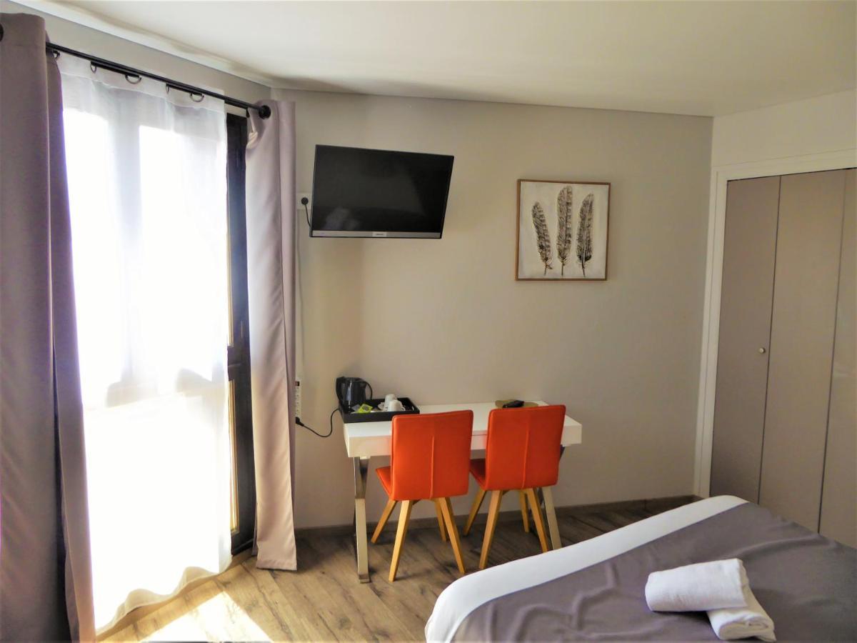 Auberge De La Paillere Lavours Eksteriør bilde