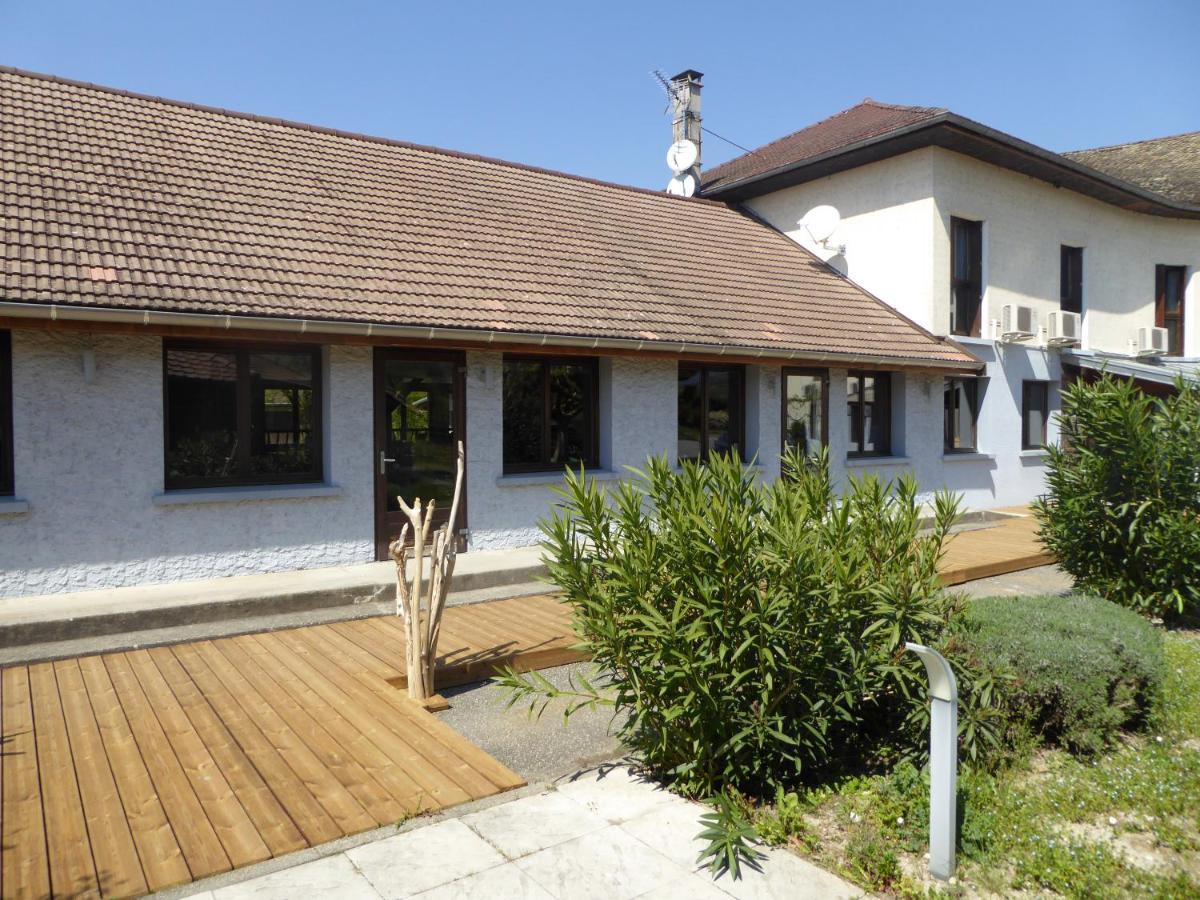 Auberge De La Paillere Lavours Eksteriør bilde